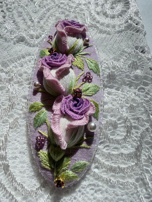 Hand-Embroidered 3D Rose Hair Clip — Lilas, Lavender