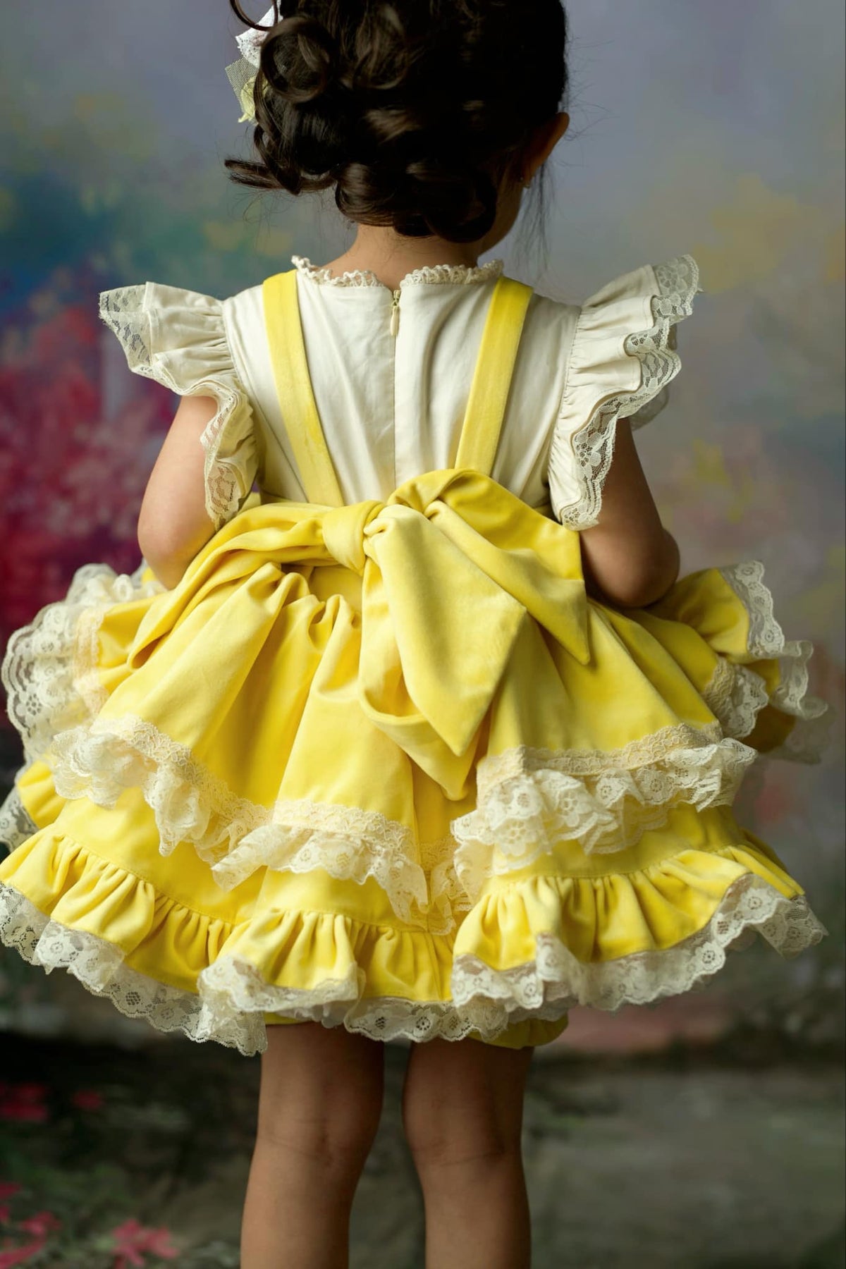 Three Little Ducklings – Robe Fille Velours Coton Brodé Main d'Inspiration Vintage Style Boutique | Robe de Pâques de Style Héritage en Tulle et Dentelle