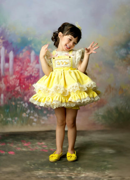 Three Little Ducklings – Robe Fille Velours Coton Brodé Main d'Inspiration Vintage Style Boutique | Robe de Pâques de Style Héritage en Tulle et Dentelle