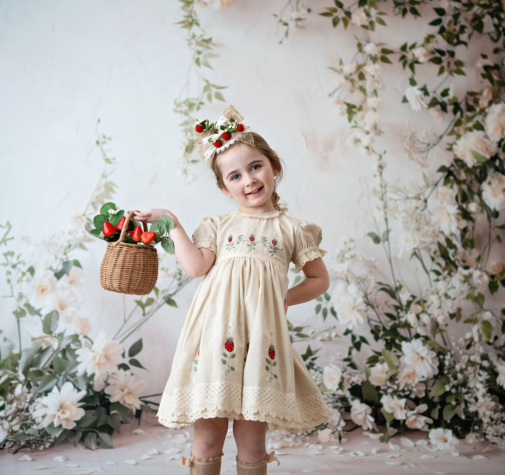 Robe brodée de luxe « Souvenir Fraise » pour filles | Robe d'été pour anniversaire et occasions spéciales
