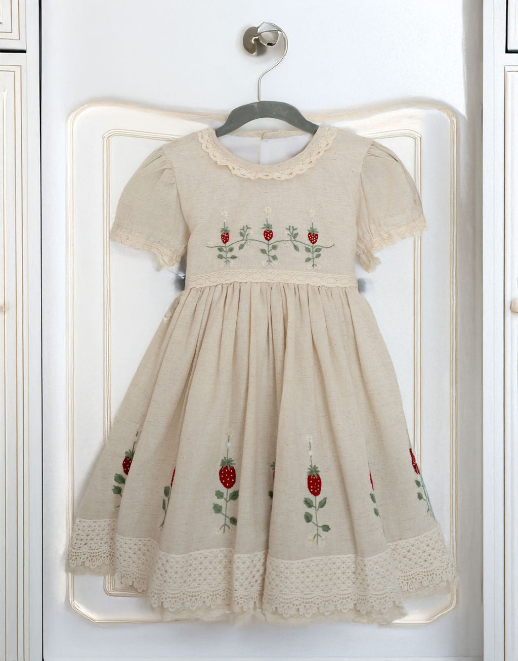 Robe brodée de luxe « Souvenir Fraise » pour filles | Robe d'été pour anniversaire et occasions spéciales