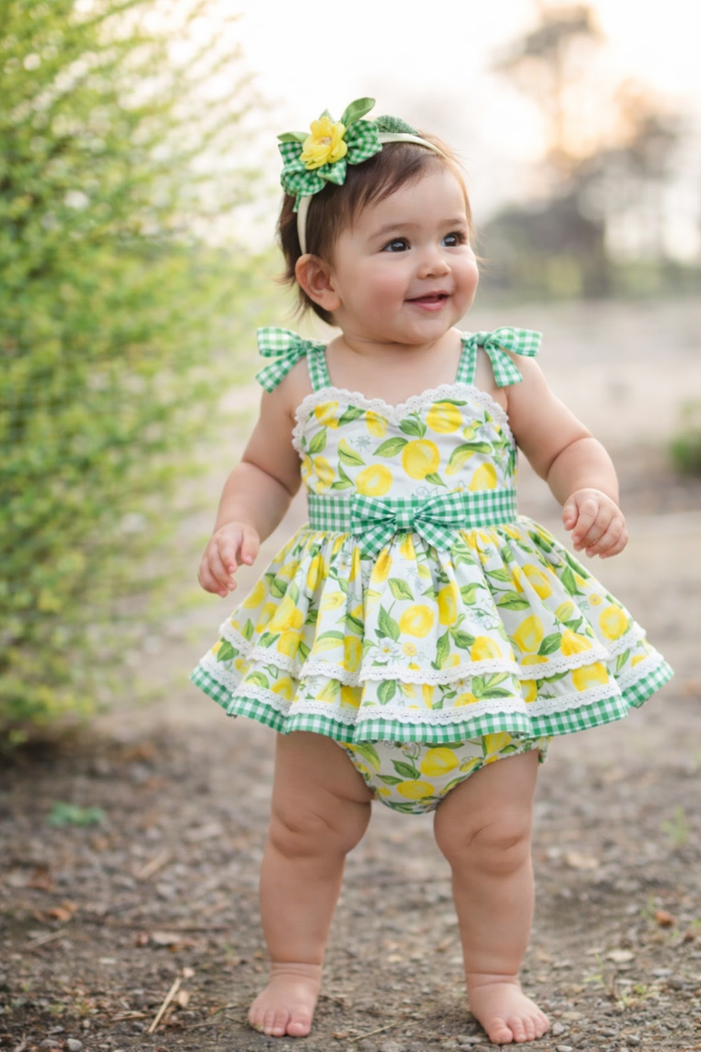 Barboteuse en coton style boutique pour filles « Lemon Meringue Bubble » à imprimé citrons vintage | Style héritage en vichy et dentelle broderie anglaise