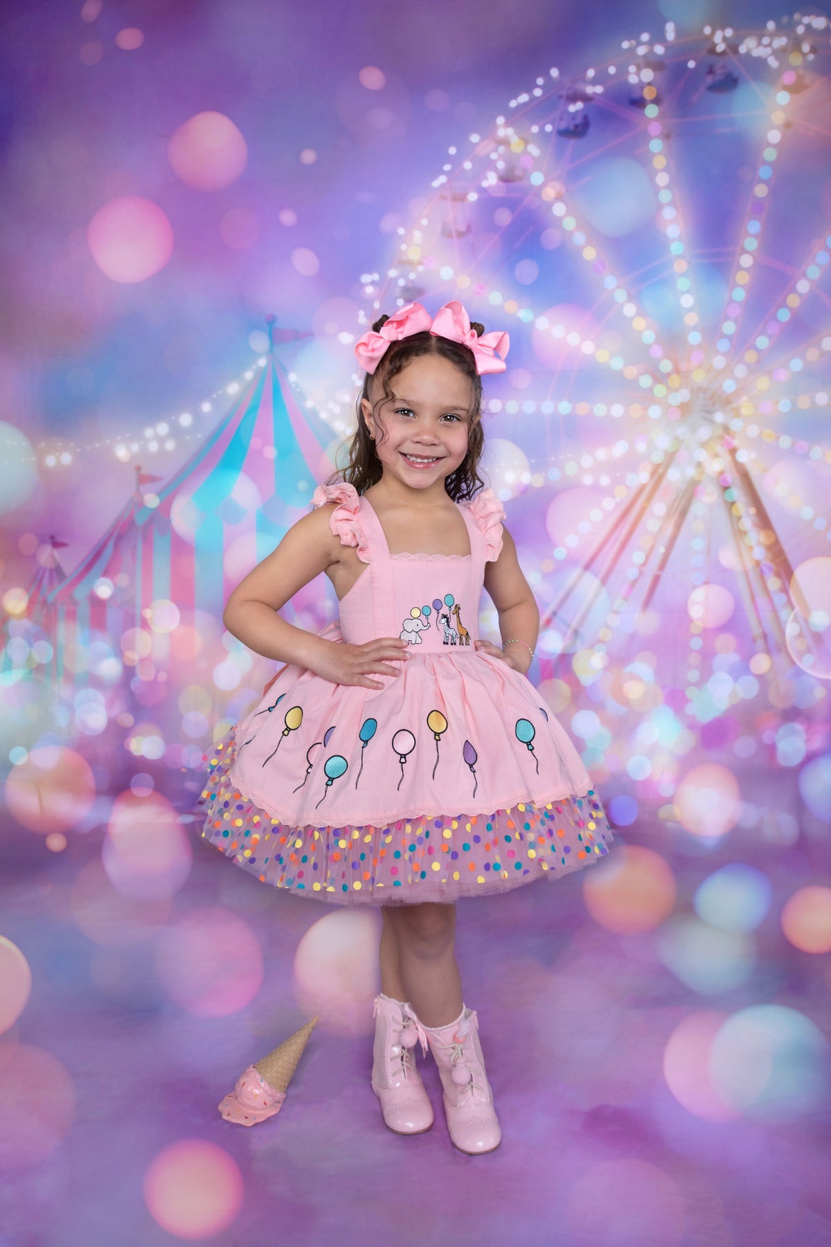 Robe Parade en Rose – Robe Boutique Fille Coton Brodé à la Main d'inspiration Vintage | Style Héritage Dentelle Tulle Volants