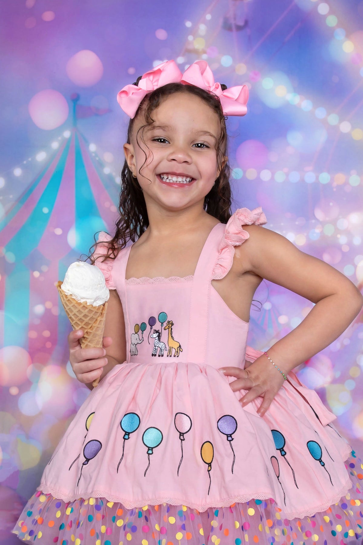 Robe Parade en Rose – Robe Boutique Fille Coton Brodé à la Main d'inspiration Vintage | Style Héritage Dentelle Tulle Volants