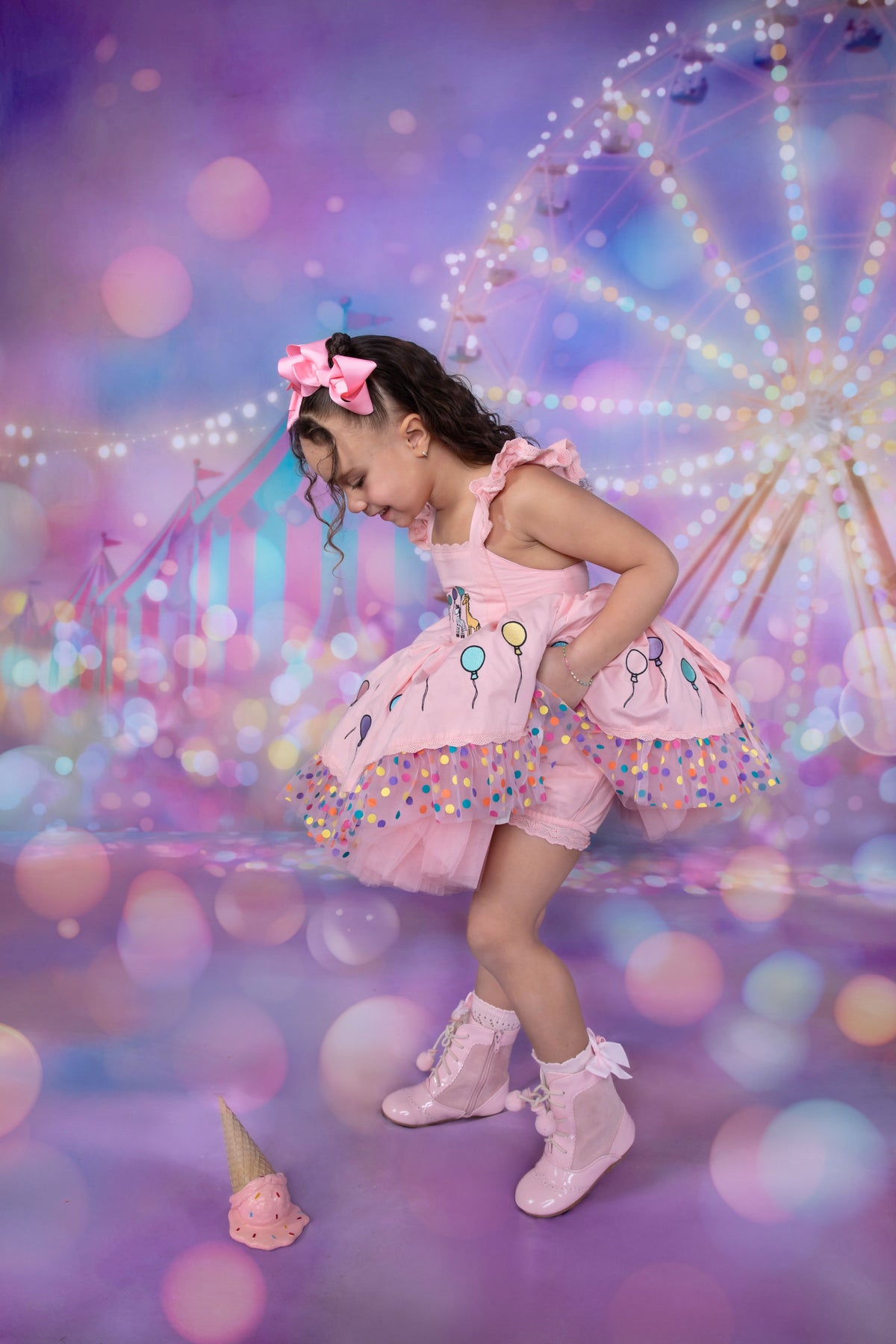Robe Parade en Rose – Robe Boutique Fille Coton Brodé à la Main d'inspiration Vintage | Style Héritage Dentelle Tulle Volants
